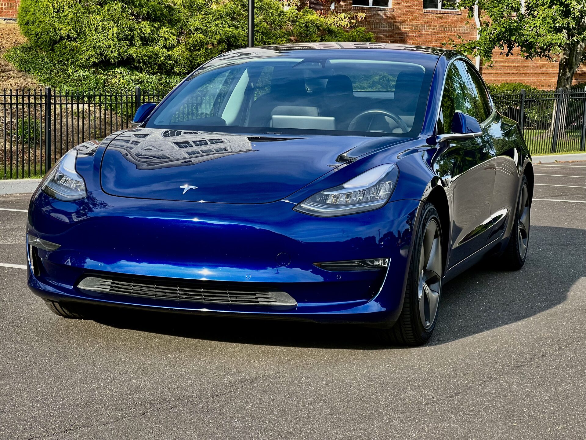 Tesla Model 3 Long Range — Deep Blue Metallic with 18-inch Aero Wheels